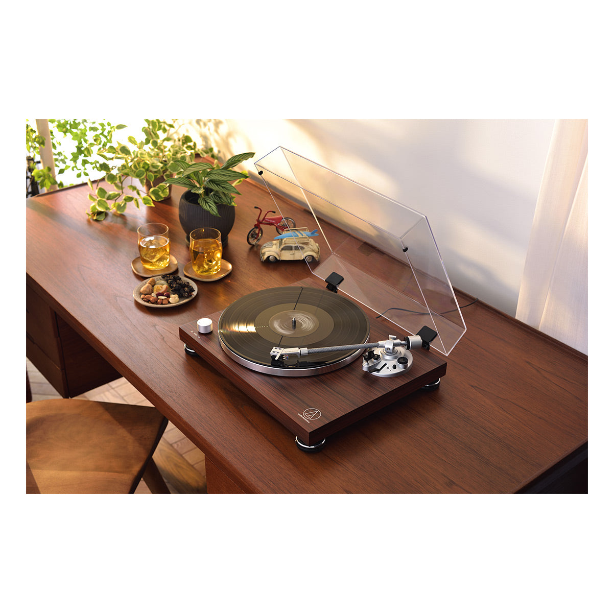 Audio-Technica AT-LPW50BT-RW Wireless Belt-Drive Turntable with Bluetooth (Rosewood)